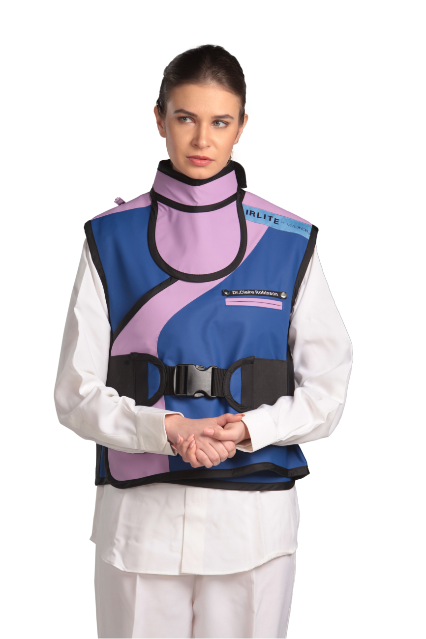 Full frontal view of a female model wearing a liliac thyroid collar “Slim” with her hands clasped in front. The thyroid collar has black lines around the edges. 